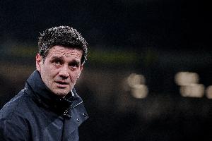 全市场：齐沃在今日午间抵达国米总部，可能在续约合同上签字