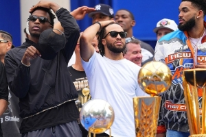冠军之师！队记：尼克斯在夺冠后对其阵容核心感到非常满意