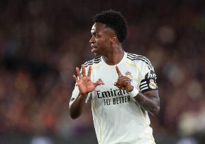 每体：维尼修斯可能效仿姆巴佩，寻找能提供丰厚签字费的下家
